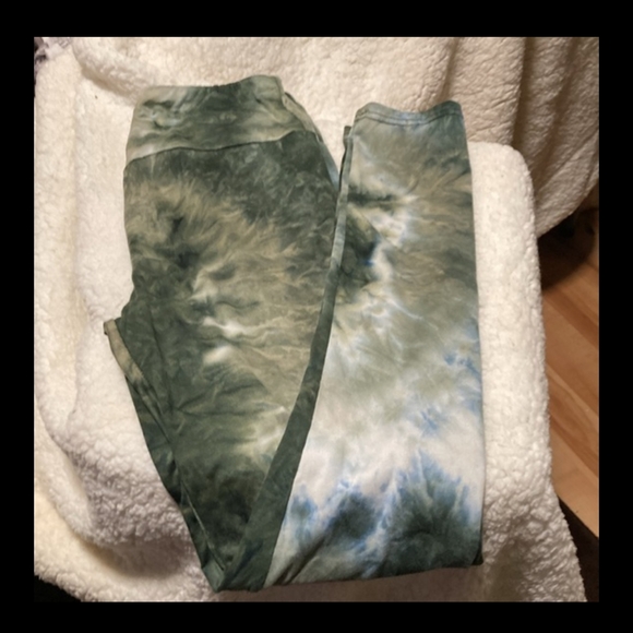 Women's Assorted LuluRoe Leggings Bundle of 5-pair - Picture 6 of 9